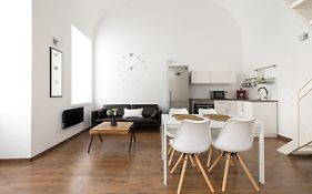 B17 Bajcsy Apartment